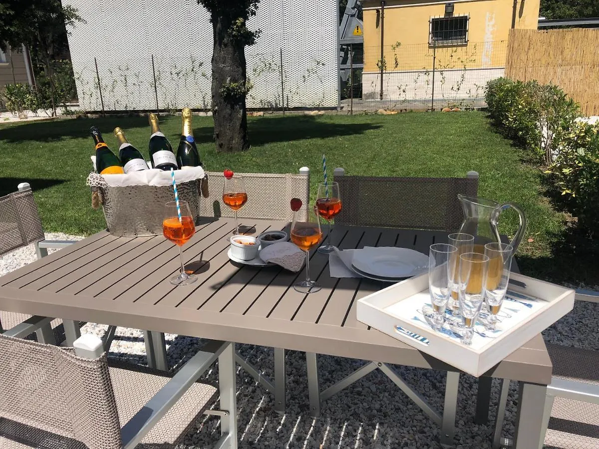 Lido Luxury Villas Lido di Camaiore İtalya