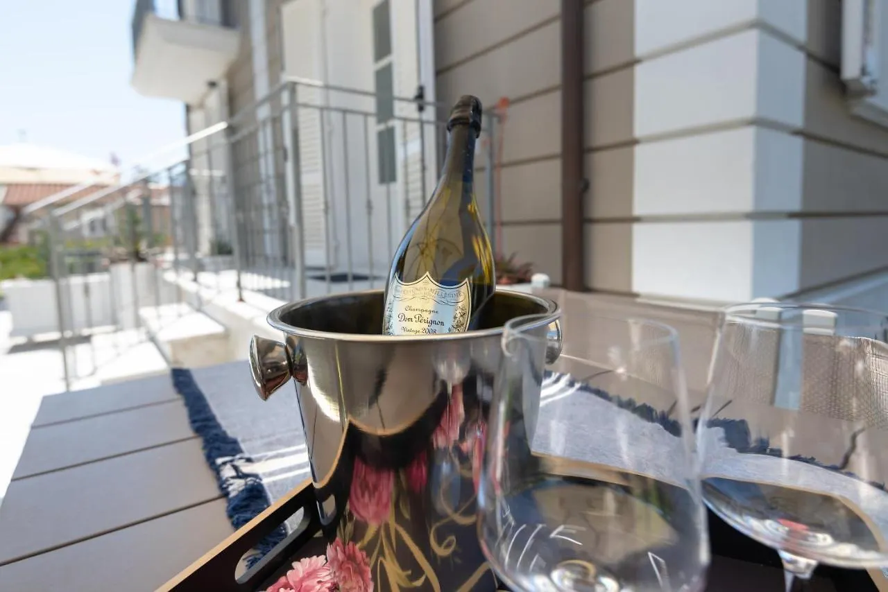 Lido Luxury Villas Lido di Camaiore Italien